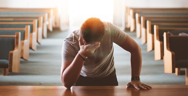 We pray with and for those healing from tragic loss. Photo via ChristianPics.co. 