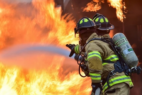 Firefighters attempt to control a wildfire. Courtesy of Pexels